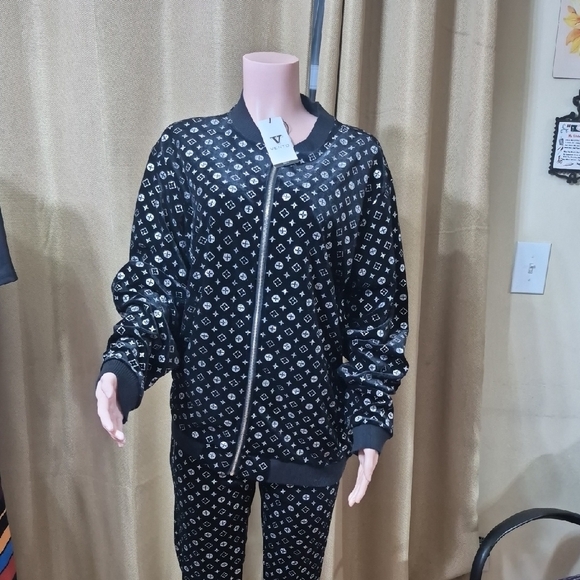 Black Patterned Women's Pants - Picture 2 of 7